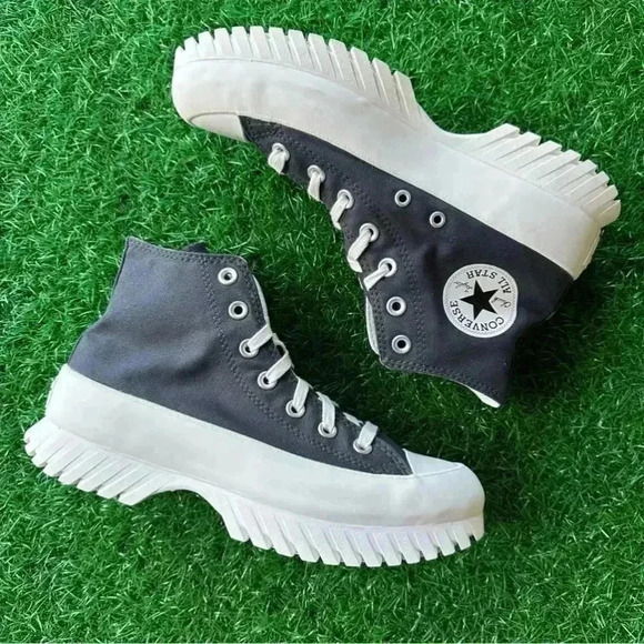 ✨New✨Converse Chuck Taylor All Star Lugged 2.0 Hi Dark Smoke Grey - Picture 2 of 8